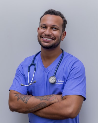 Portrait of Carlos Mendez, LCSW